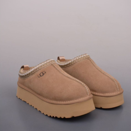 UGG botte en peau de mouton doublée de laine
